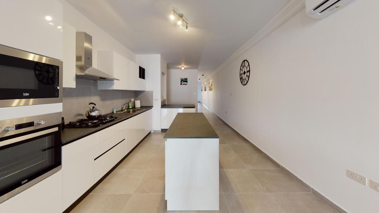 Modern 3-bedroom